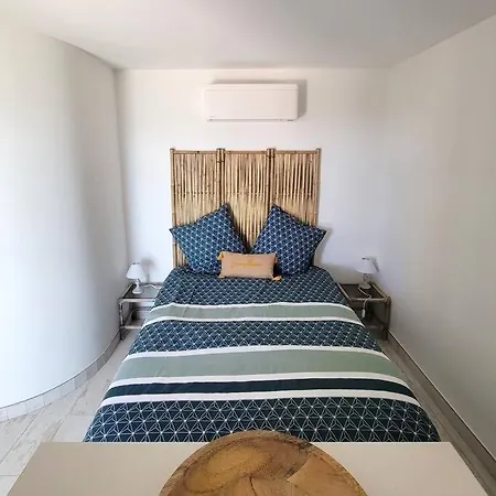 Le Cabanon, Pieds Dans L'eau, Vue Exceptionnelle *