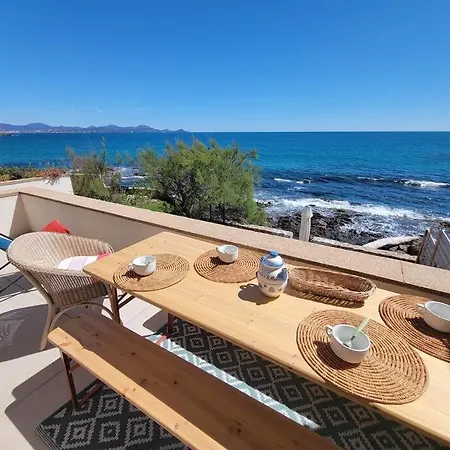Le Cabanon, Pieds Dans L'eau, Vue Exceptionnelle Holiday home
